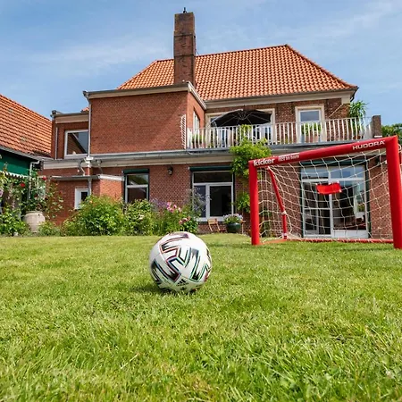 Apartamento Haus Aeskulap - Altstadt, Hafen, Gallimarkt Leer